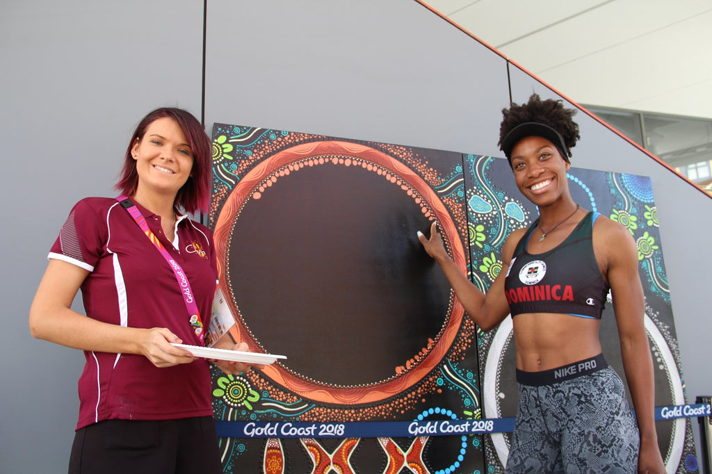 The Commonwealth Games Bronze Medal Winners add their Fingerprints to Chern'ee's Painting