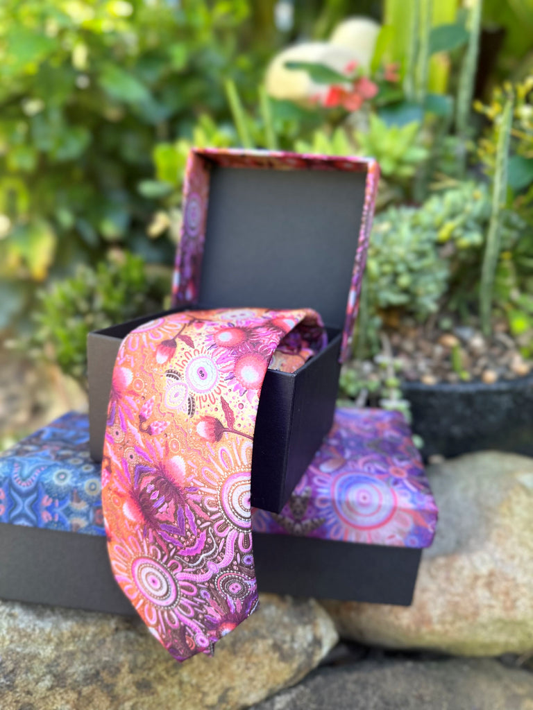 Aboriginal Tie Gift Box Set - Bush Medicine - Munangu Mirrithin 1
